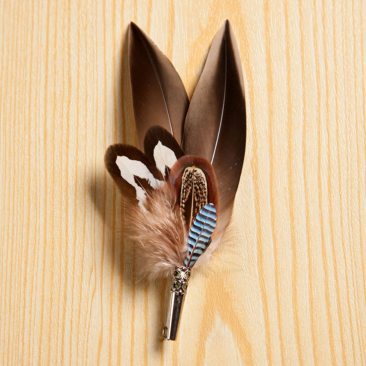 Hat feathers and feather combinations for ladies and gents Firma